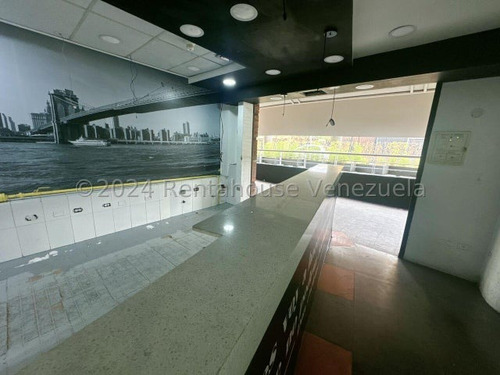 Jg Cod Flex 24-29239 Se Alquila Estupendo Local Comercial En Sebucan, Centro Comercial Sebucan Negociable