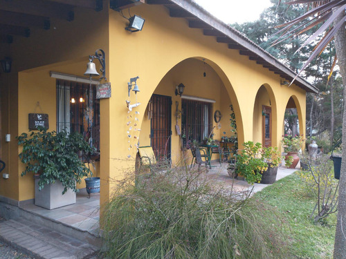 Venta Casa Quinta Estilo Colonial. Lujan 4 Domritorios