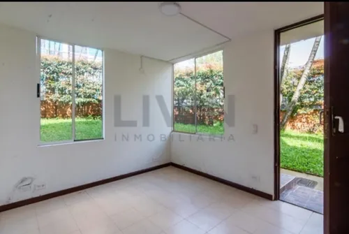 Casa Unifamiliar En Unidad Cerrada
