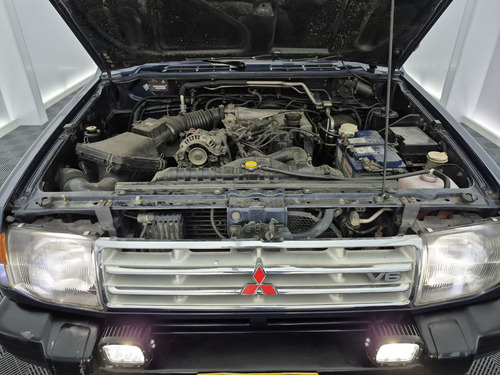 Mitsubishi Montero 3.0 V13