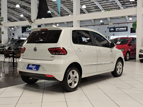 Volkswagen Fox 1.6 MI HIGHLINE 8V FLEX 4P MANUAL