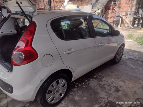 Fiat Palio 1.6 16v Essence Flex Dualogic 5p