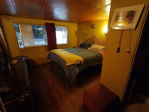 Casa De 2 Pisos Con 3d/2b. Privilegiada Ubicación