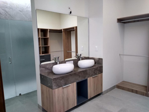 Imagen 21 de 30 de Casa En Venta 3 Recamarás Y 3 Baños Completos El Molino Club