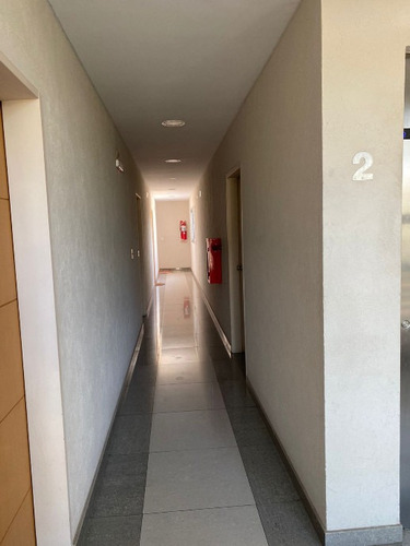 Imagen 5 de 14 de Departamento En Venta En Moreno Centro
