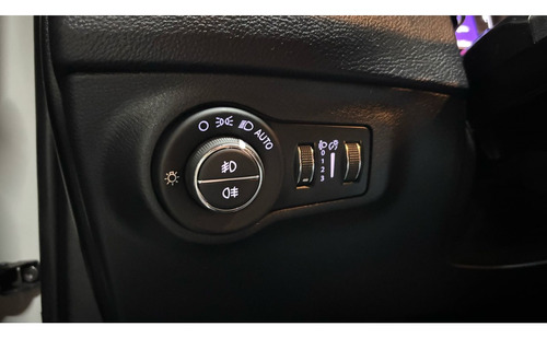 Jeep Compass 2.0 16V FLEX LONGITUDE AUTOMÁTICO