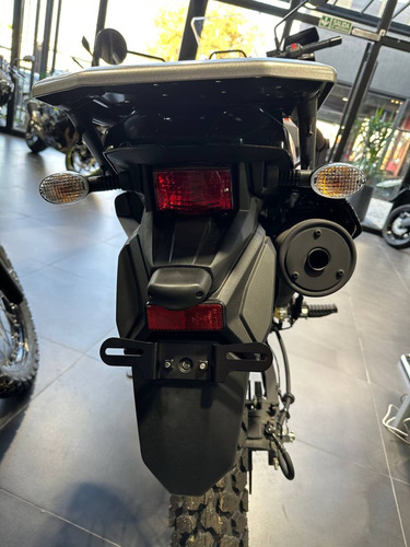 Imagen 12 de 23 de Kawasaki Klr 650 Abs 2023 Bbva Tomamos Permuta