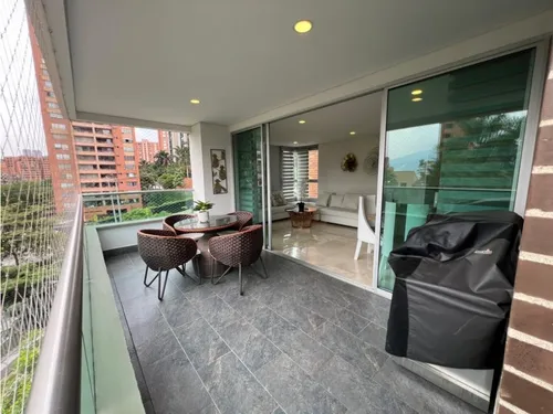Apartamento En Arriendo Amoblado En El Poblado Milla De Oro