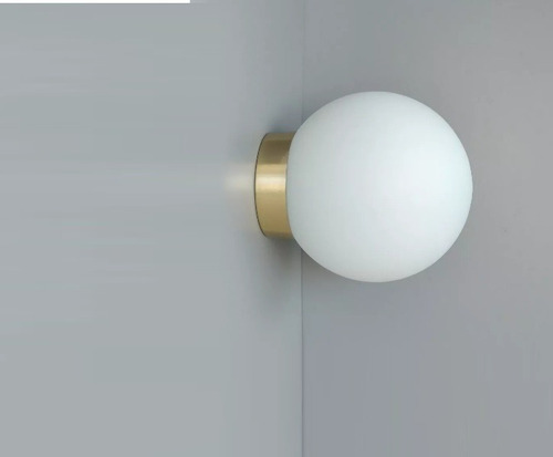 Aplique De Pared O Techo Dorado Globo Vidrio Opal Apto Led