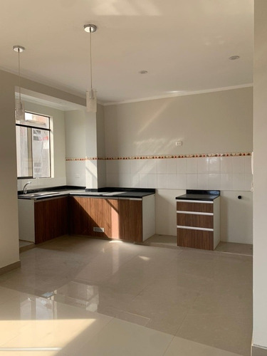 Imagen 3 de 9 de Se Alquila Hermoso Apartamento