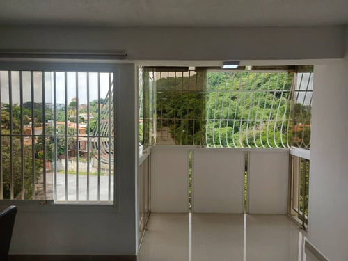 Imagen 5 de 14 de Precioso Y Funcional Apartamento En Colinas De Los Ruices
