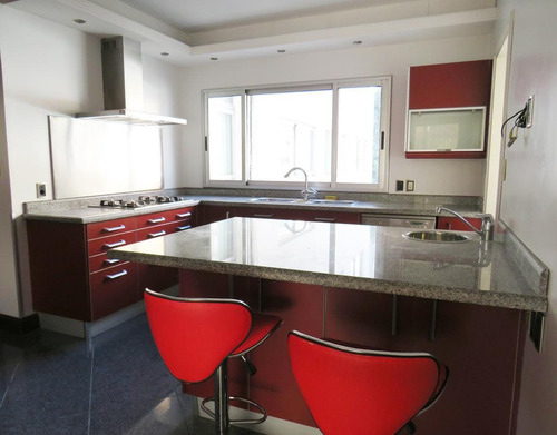 Imagen 8 de 18 de Venta Apartamento Tres Dormitorios Y Garage Pocitos