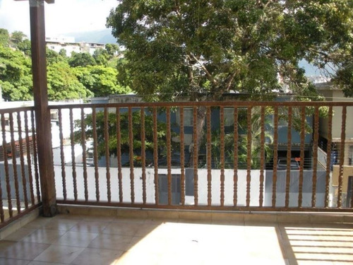 Imagen 4 de 10 de Ramiro Ruiz Vende Casa En Clnas Bello Monte Mls #21-14882