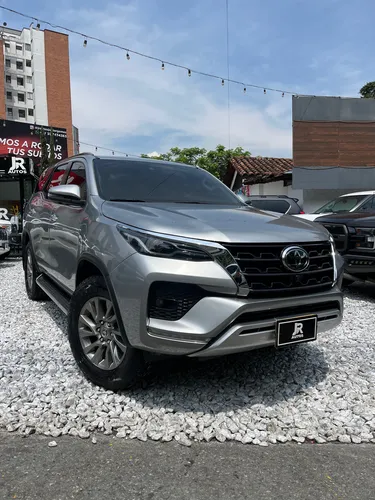 Toyota Fortuner 2.8l