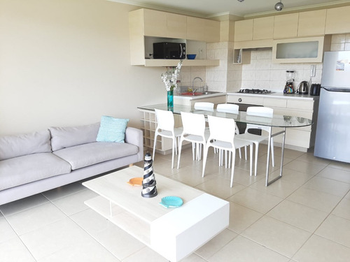 Laguna Bahia / Primer Piso / Impecable