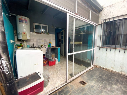 Imagen 12 de 14 de Ph De 3 Dormitorios Con Patio En 30 E/ 65 Y 66 - En Venta