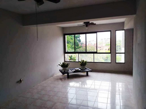 Imagen 3 de 14 de 450564 L Trias 04140432833 Apto. Venta Valles De Camoruco