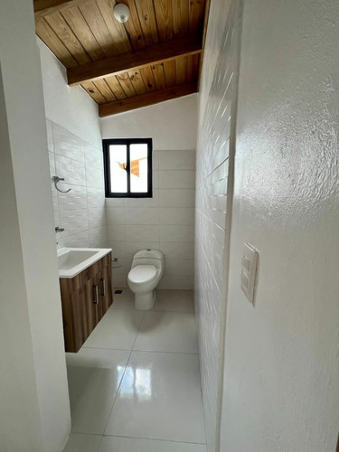Imagen 5 de 20 de Se Alquila Un Penthouse En Tigaiga Nuevo A Estrenar
