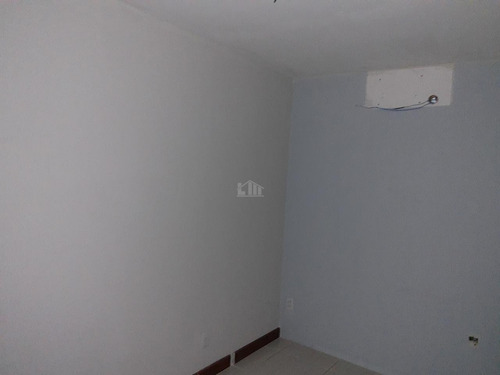 Imagem 5 de 14 de Sala, Qrts Para À Venda, Com 40,00 M², No Praia Do Canto,vitória. - 996