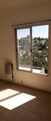 Imagen 10 de 11 de Departamento De 2 Ambientes En Venta - Moron Norte