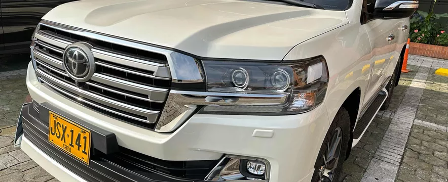 Toyota Land Cruiser 200 Excalibur 2021