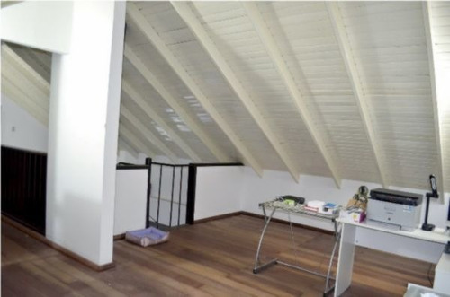 Casa Em Vila Nova Com 3 Dormitórios - Mi11693