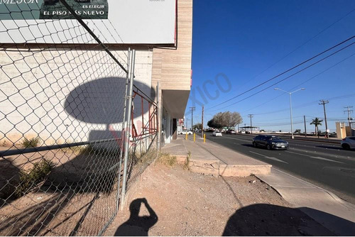 ¡taller O Bodega En Renta En Excelente Ubicación Sobre Blvd. Lázaro Cárdenas, Mexical...