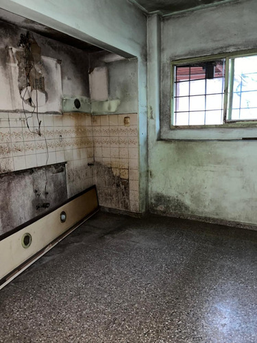 Venta!! Casa A Reciclar Hurlingham