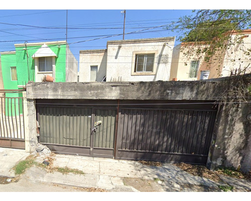 Venta De Casa En Praderas De Guadalupe, Guadalupe, Nuevo Leon, Casa En Recuperacion Mbdelr