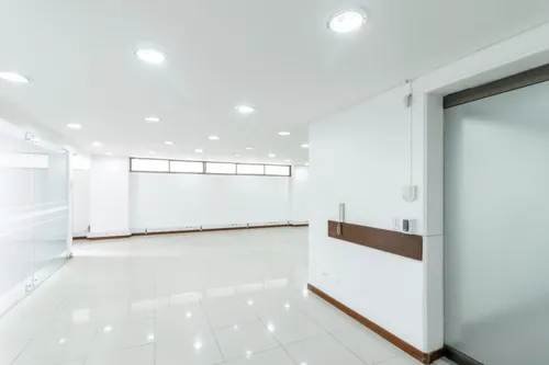 Oficina En Arriendo/venta En Porciúncula. Cod V5133