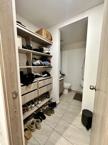 Apartamento En Venta En Las Lomitas. Cod V18972