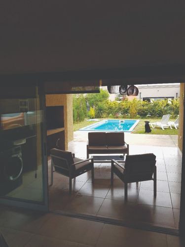 Casa En Venta Pilar Del Este - San Ramon - Villa Rosa - Pilar