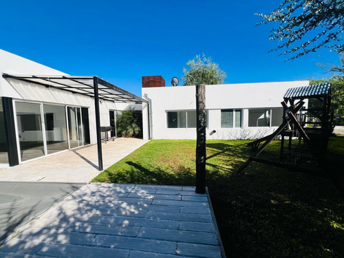 Casa Planta Baja 2 Habitaciones - Alvear De Benavidez Venta