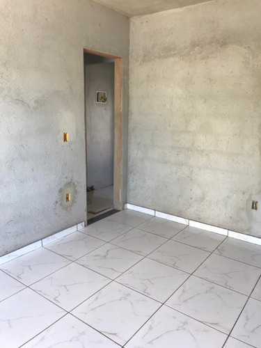 Imagem 11 de 13 de Casa Duplex Em Rua Com Asfalto Próximo A Rodovia Amaral Peixoto, Amplo Comércio E Condução. - 984 - 70242751