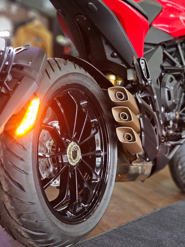 Mv Agusta - Turismo Veloce Rosso 800 No- Multistrada, Bmw