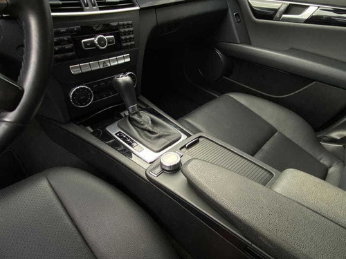 Imagem 12 de 15 de Mercedes-benz C-200 Avantgarde Cgi 1.8 At 2014