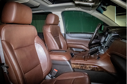 Chevrolet Suburban 5.3 Ltz 4x4 Mt
