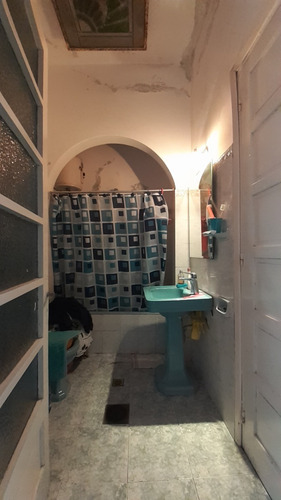 Imagen 12 de 14 de Venta Casa, 3 Dormitorios, Lorenzo Fernández Y Bvar Artigas, A Reciclar.