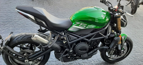 Imagen 21 de 25 de Benelli 752s, No Yamaha Mt 09,ktm 390, No Honda Cb Hornet/jp