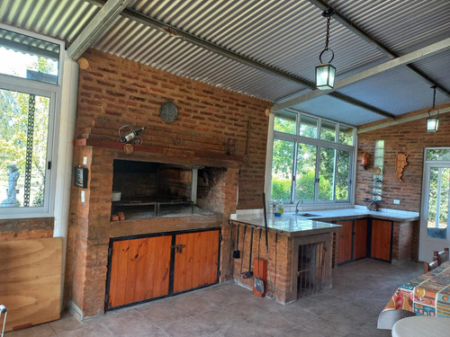 Excelente Casa Quinta A La Venta En Mercedes -apta Credito