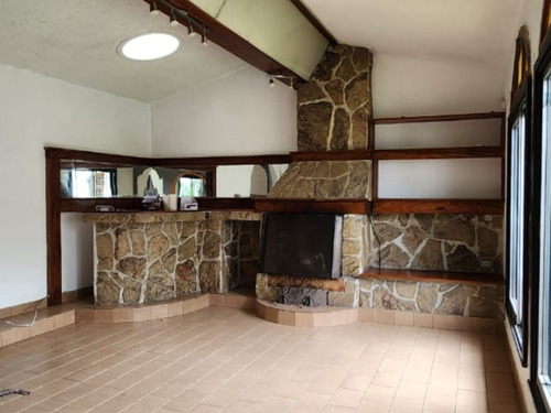 Alquiler De Casa Dueño Directo 450 M2 - San Isidro - 6 Amb Con Patio, Jardin, Garage, Parrilla