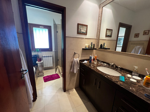Venta Casa Chalet Adrogué Pileta Parque Permuta Apto Crédito