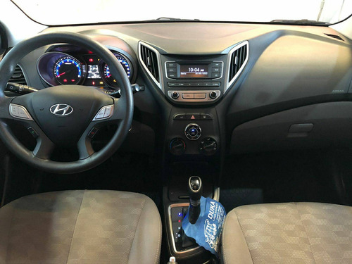 Imagem 10 de 14 de Hyundai Hb20s 1.6 Comfort Plus 16v Flex 4p Automático