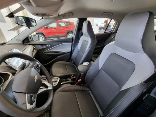 Imagen 14 de 16 de Chevrolet Onix Premier 1.0t At Af