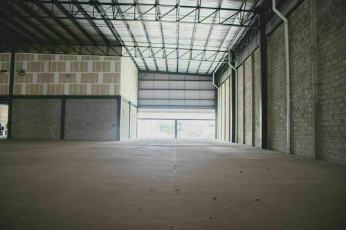 Imagen 2 de 4 de Bodega En Renta En Av Jesús Michel Gonzalez Y Periférico