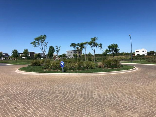 Imagen 3 de 7 de Excelente Lote En Barrio Araucarias !!!