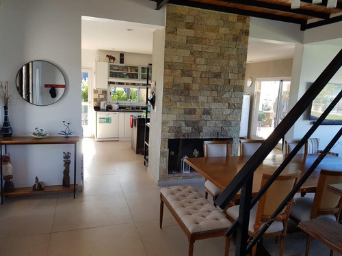 Imagen 7 de 25 de Casa En Venta Con Vista A La Laguna En Barrio San Sebastian, Pilar