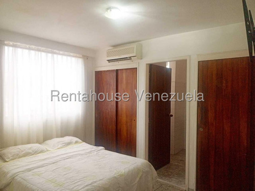 Gisselle Lobo Tiene En Venta Hermoso Apartamento Remodelado Al Oeste De Barquisimeto Posee 3 Habitaciones 2 Baños Con Todos Los Servicios Basicos 2 5 1 9 7 0 4