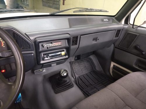 Ford F-100 2.5 I Xl Aa 1997