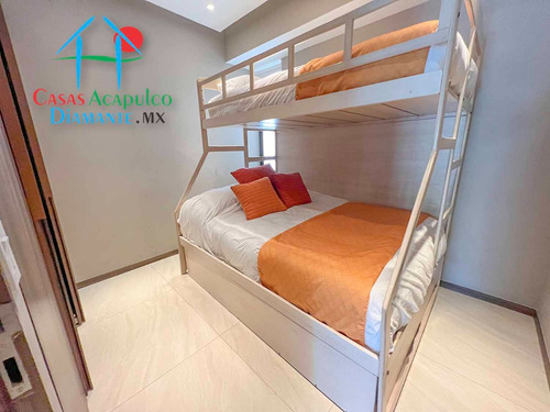 Cad La Isla Emerald K2. Terraza Con Vista A Los Jardines Y Albercas